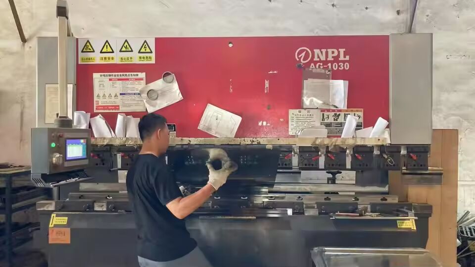 Chenhang Display Technology (shenzhen) Co., Ltd. manufacturer production line