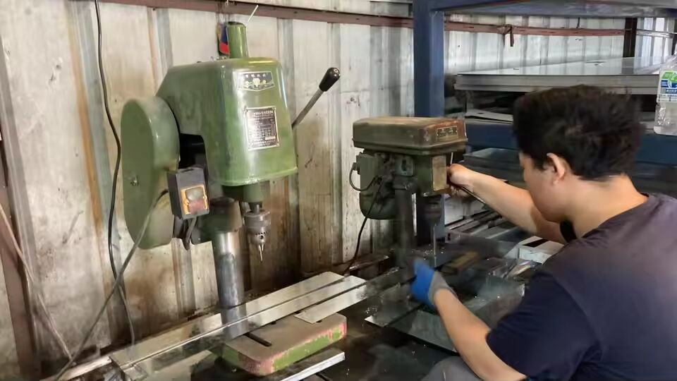 Chenhang Display Technology (shenzhen) Co., Ltd. manufacturer production line